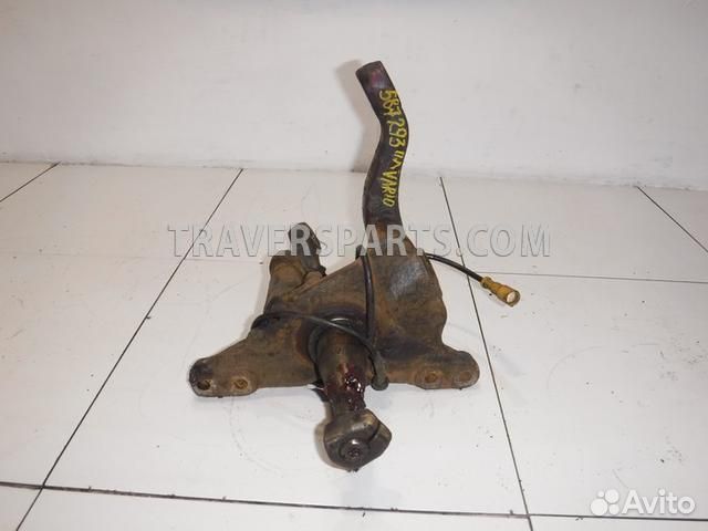 Кулак передний левый A6693320301