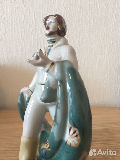 Статуэтка *Рыбак с неводом* зкх