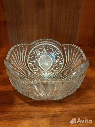 Ваза хрустальная для фруктов