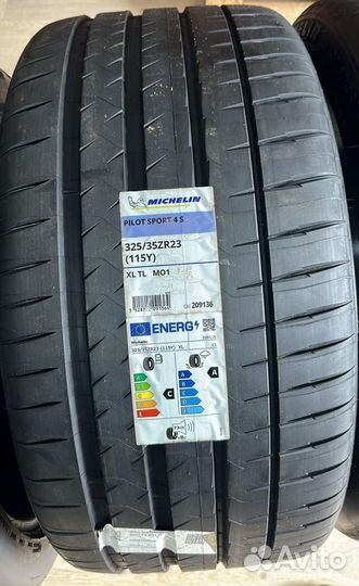 Michelin Pilot Sport 4 S 285/40 R23 и 325/35 R23