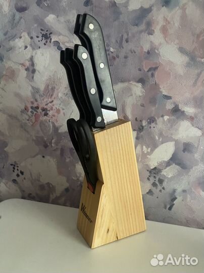 Набор ножей в подставке