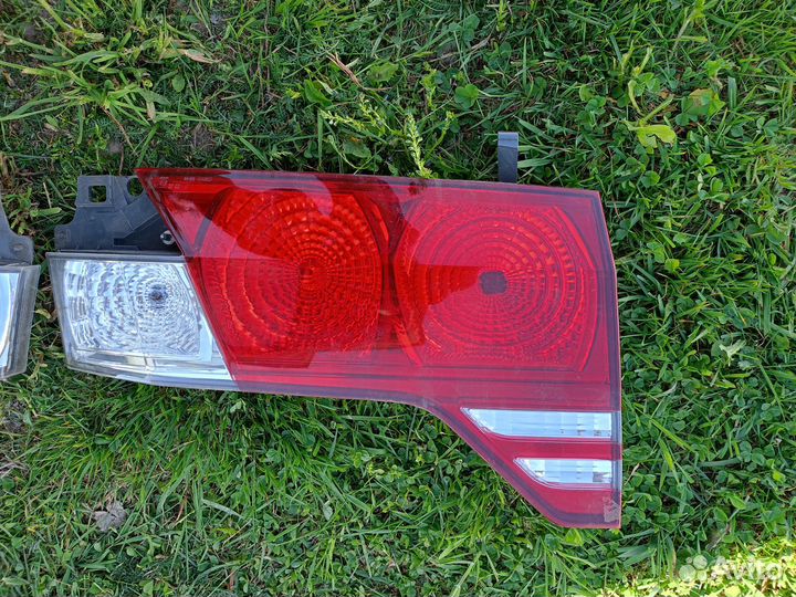 Задние фонари с хромом