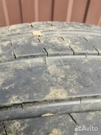 Michelin Pilot Super Sport 255/45 R19