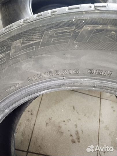 Bridgestone Dueler H/P 215/65 R16