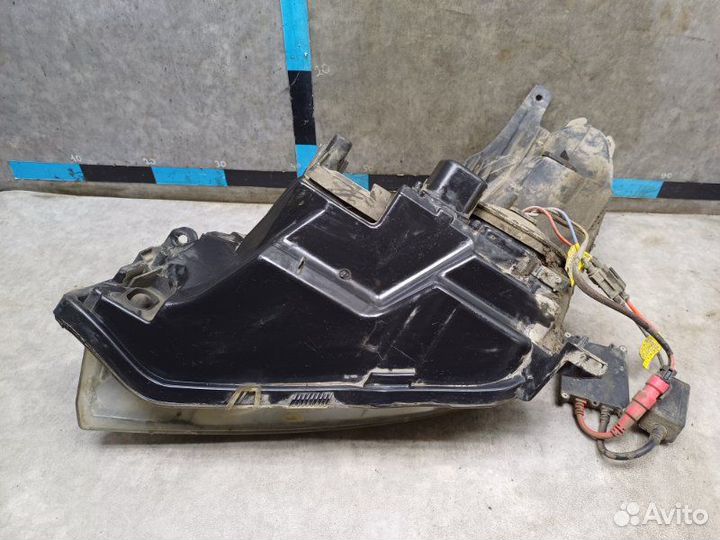 Фара передняя правая Opel Astra H (3D) 1.8 Z18XER