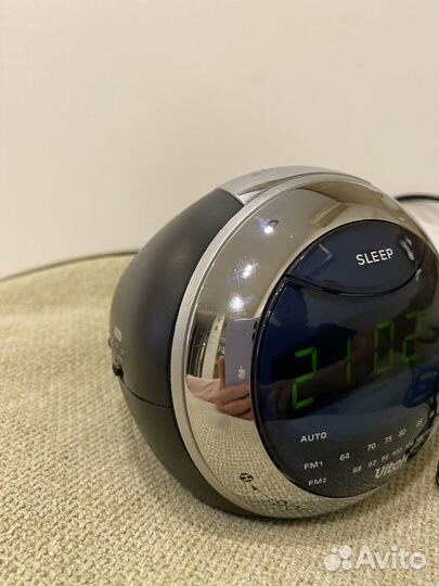 Радио часы Vitek VT-3508