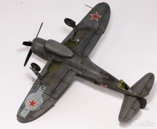 Готовая модель самолета P-47D Thunderbolt 1/72