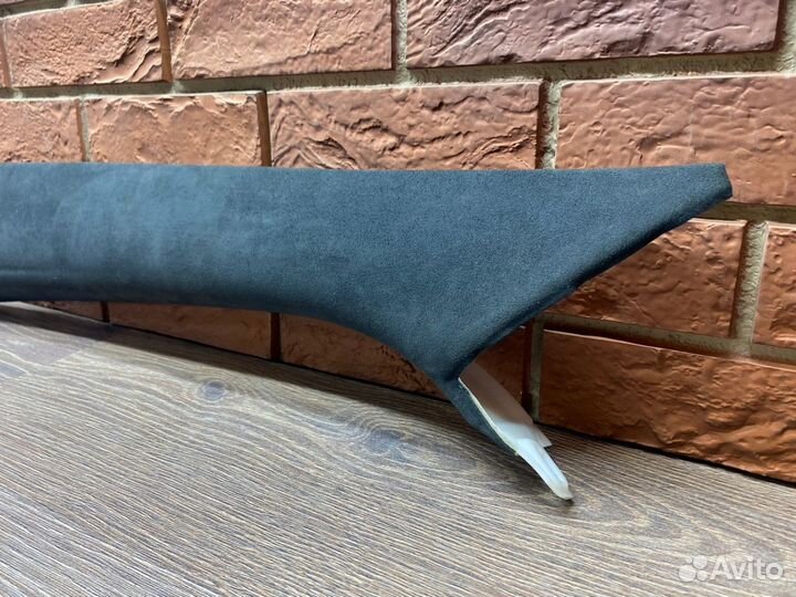 Обшивка стойки передняя левая Mercedes Benz W223