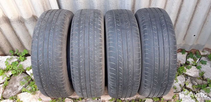 Dunlop Grandtrek ST30 225/65 R17 102H