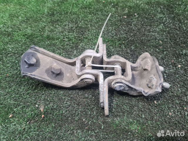 Петля двери задняя левая Lifan X60