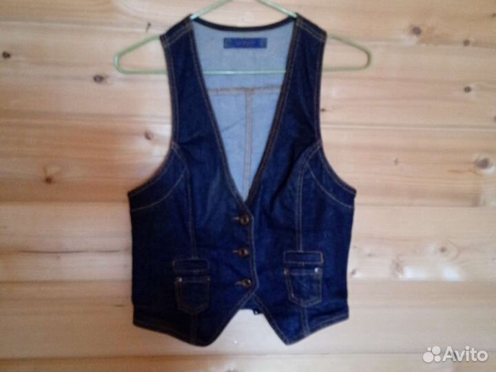 Жилет джинсовый женский р 42