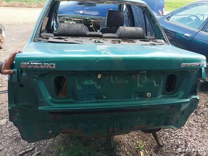 Крышка багажника сузуки свифт 2