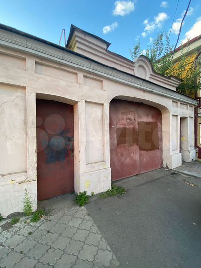 Здание, 338 м²