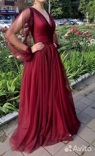 Вечернее платье