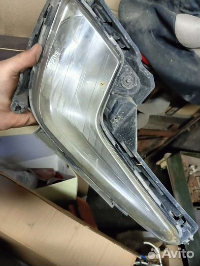 Противотуманная правая фара kia RIO 3