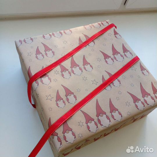 Коробка подарочная новогодняя 