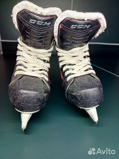 Хоккейные коньки ccm jetspeed 250 29 размер