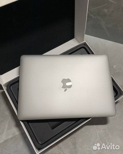 Apple MacBook Air 13 2017 256 ssd