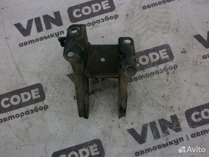 Кронштейн опоры кпп Киа Спектра