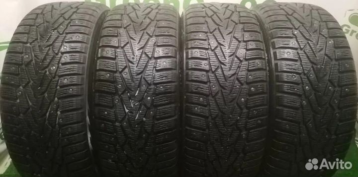 Nokian Tyres Hakkapeliitta 7 SUV 215/65 R16