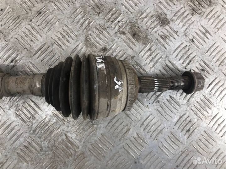 Привод передний левый Ниссан Блюберд Силфи