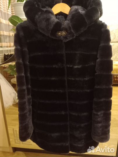 Полушубка мутоновая с капюшоном 44 46