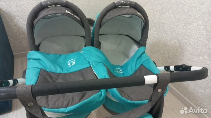 Коляска для двойни