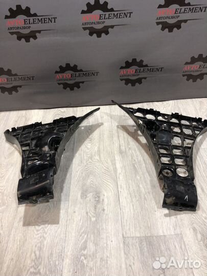 BMW e60 кронштейн заднего бампера