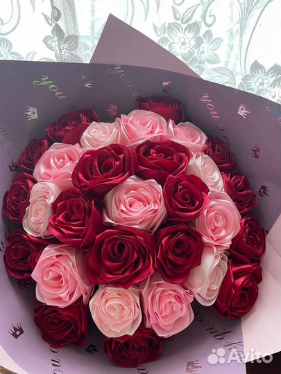 Букеты из атласных роз