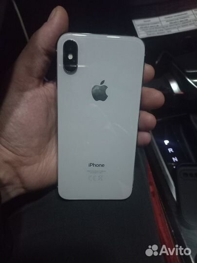 iPhone X, 64 ГБ