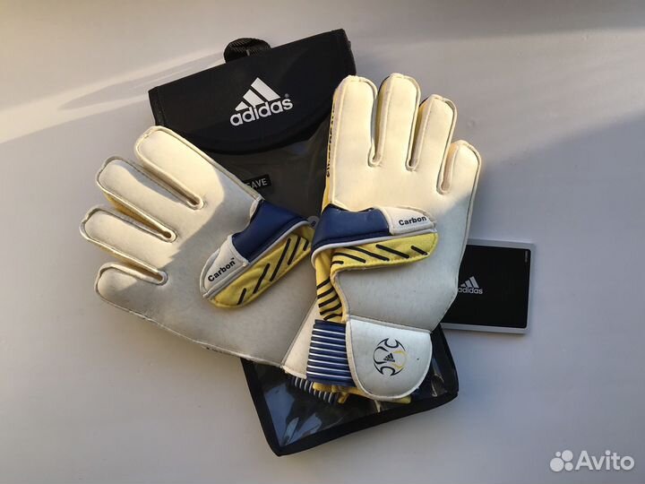 Профессиональные вратарские перчатки Adidas