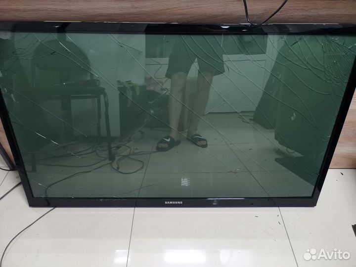 Телевизор Samsung PS51D451A3W (По запчастям)