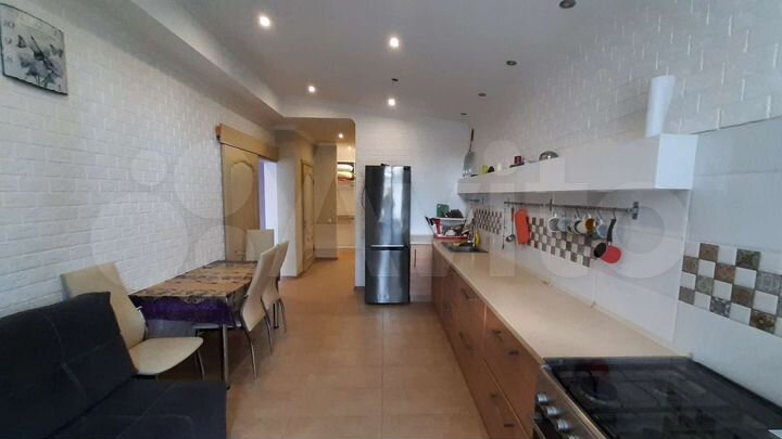 1-к. квартира, 62 м², 1/9 эт.