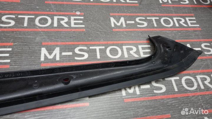 Водосток багажника Mercedes-Benz E-Class W210