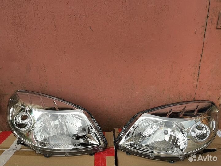 Фара Рено Сандеро