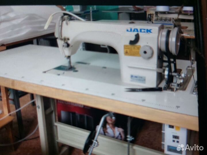 Швейная машинка jack