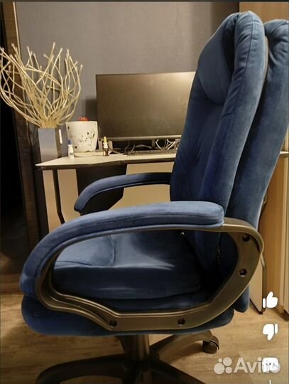 Компьютерное кресло почти новый вельветовый