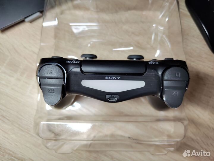 Dualshock 4 CUH-ZCT2E black