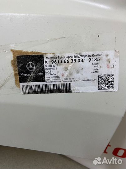 MB Actros MP4 2011-2023 ступенька подножка левая