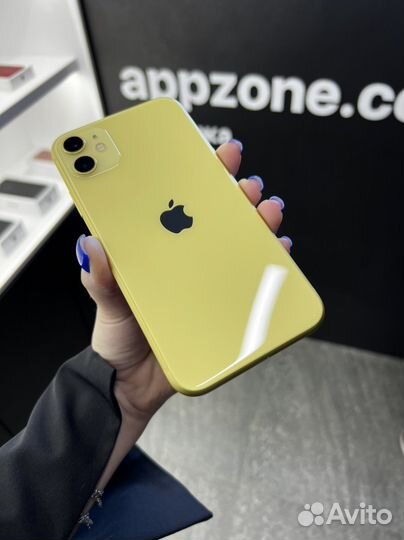 iPhone 11 64GB, Yellow