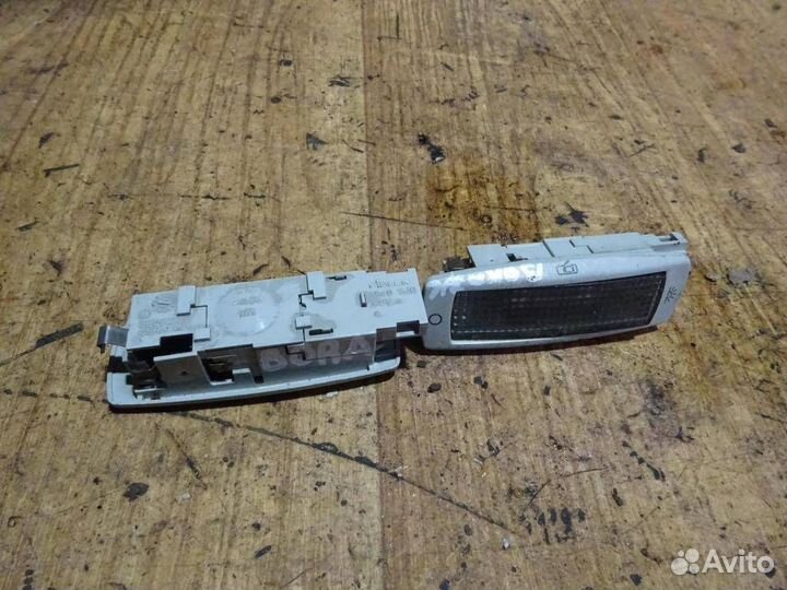 Плафон салонный Volkswagen Bora A4 1998-2005