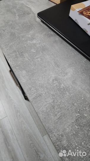 Письменный стол