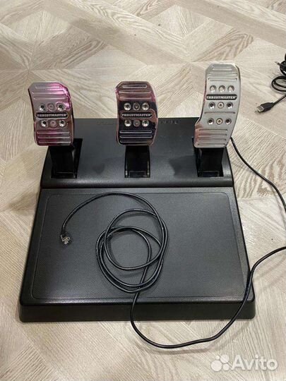 Руль ThrustMaster T150 PRO Force с тремя педалями