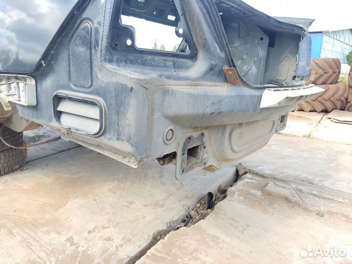 Панель задняя Ford Mondeo 2000-2007