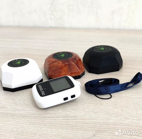 Кнопка вызова персонала к больному и часы пейджер