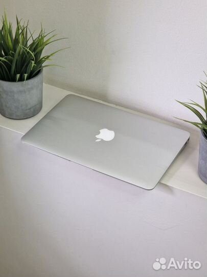 Apple MacBook Air A1370