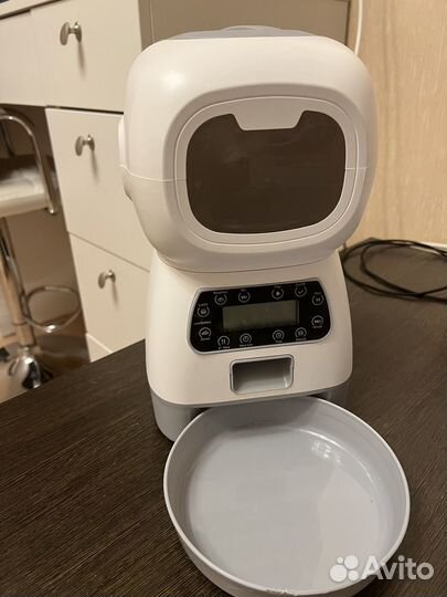 Автокормушка для кошек и собак