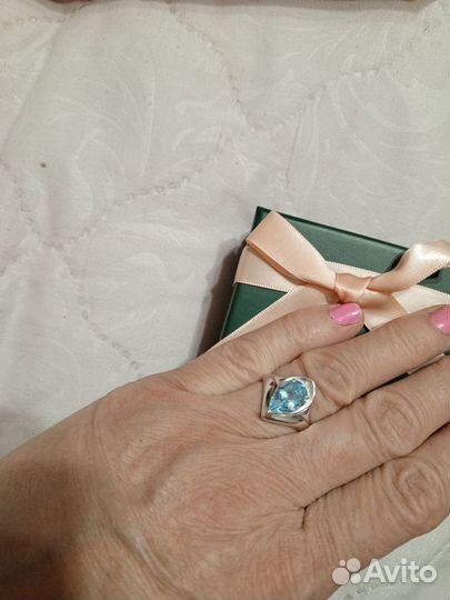 Серебряное кольцо с нат топазом 18,5