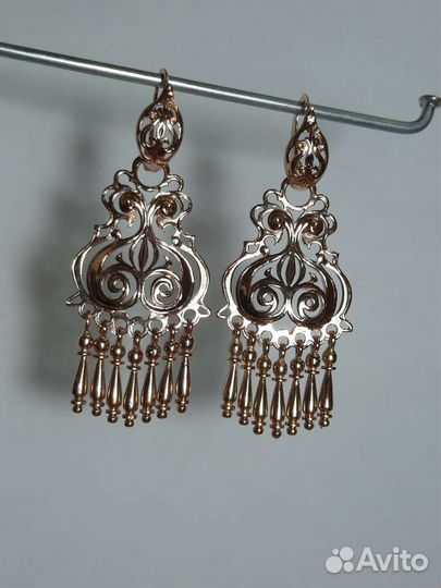 Золотые серьги