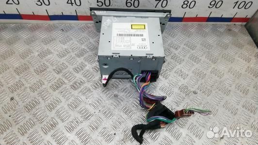 Магнитола audi A4 B8 (JDN21I401)